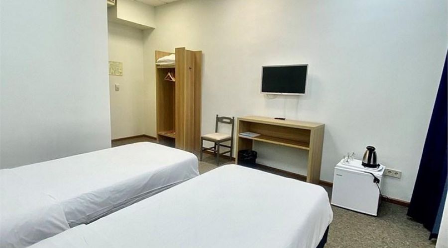 Стандартный 2-местный (TWIN, главный корпус, 1 этаж)